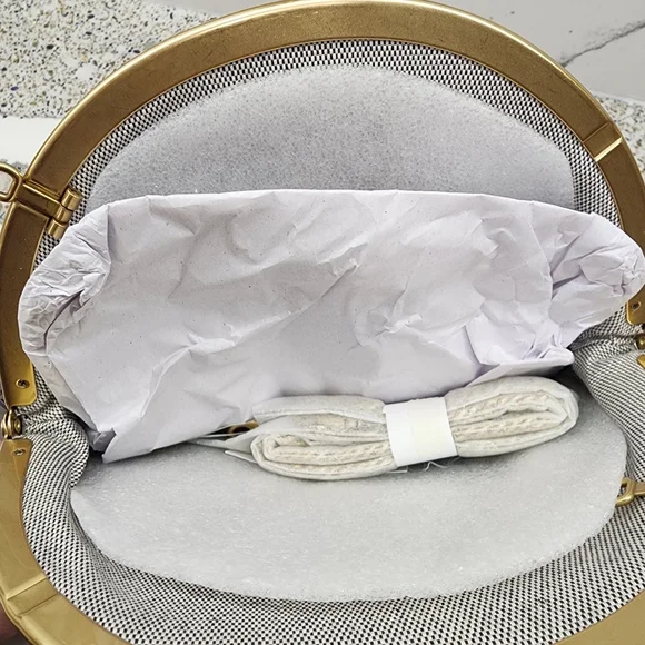 COACH Kisslock Pouch 20 Round Tortilla Mini Bag in Black NWT - Picture 9 of 12